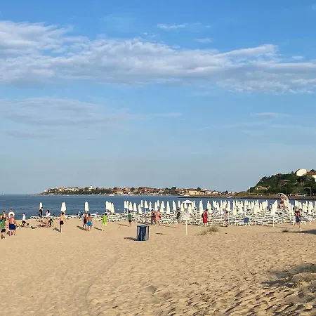 Avalon D202 Private Sunny Daire *