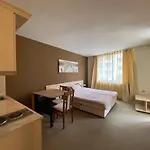 Apartment Avalon D202 Private Sunny