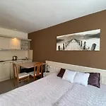 Apartment Avalon D202 Private Sunny